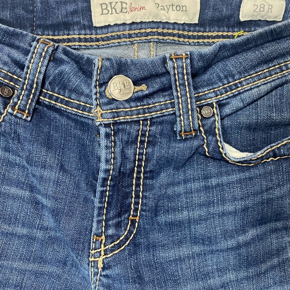 🦄BKE Denim Payton Flare Leg Woman’s Jeans Size 28 - Picture 10 of 15